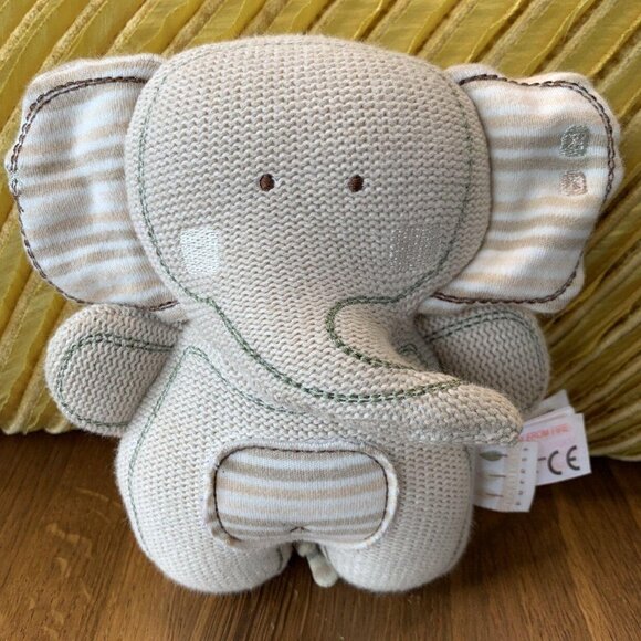 NATURE'S PUREST Knitted Baby Elephant Plush Toy Gray Knit Baby Infant Rattle - Picture 3 of 5